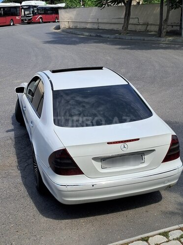 Mercedes E 220-6