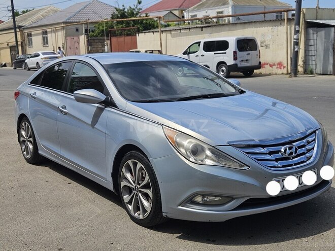 Hyundai Sonata-9