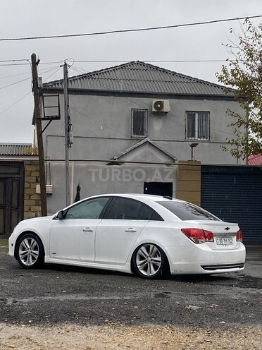 Chevrolet Cruze-11
