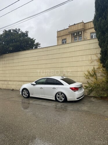 Chevrolet Cruze-13