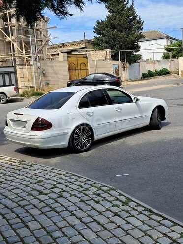 Mercedes E 220-4