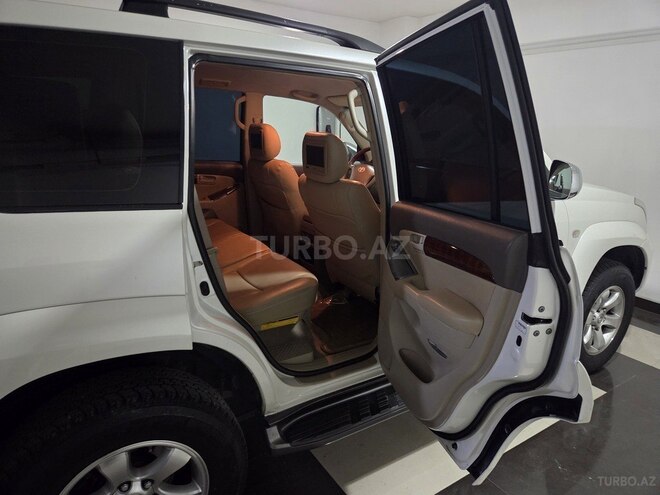 Toyota Land Cruiser Prado-15