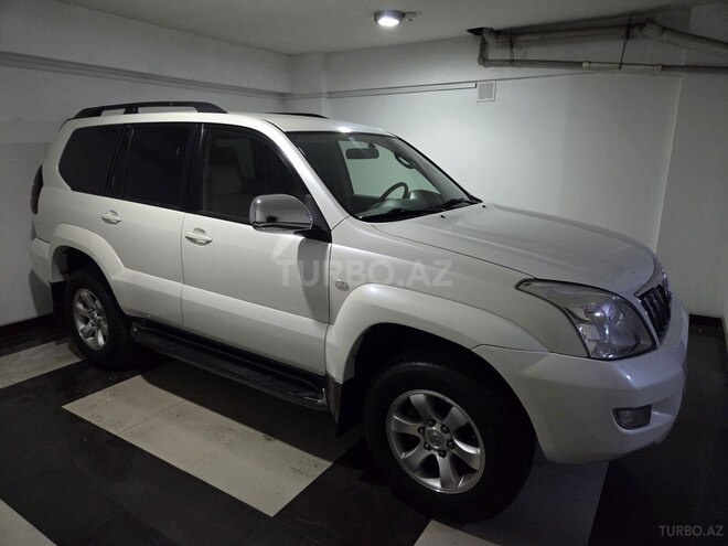 Toyota Land Cruiser Prado-4