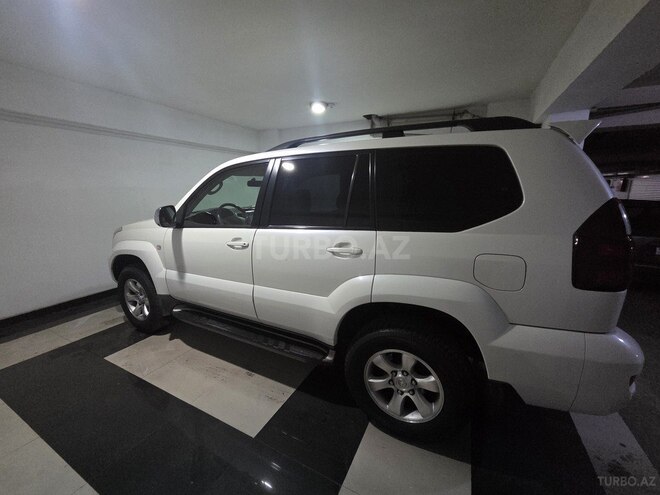 Toyota Land Cruiser Prado-10