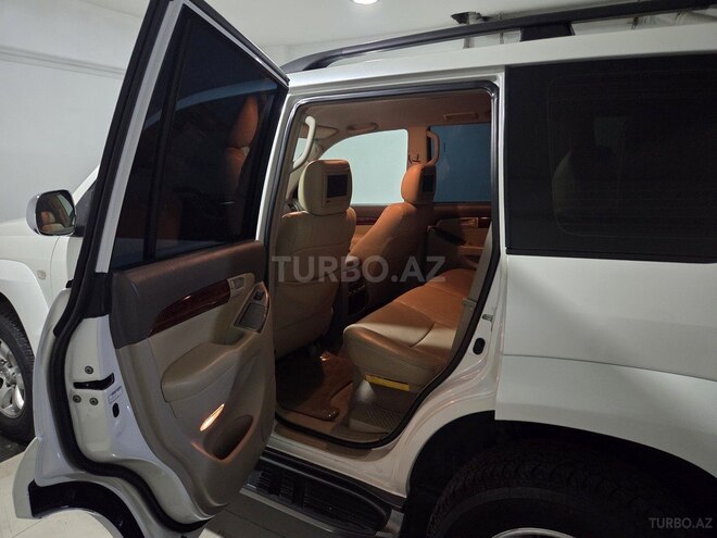 Toyota Land Cruiser Prado-13