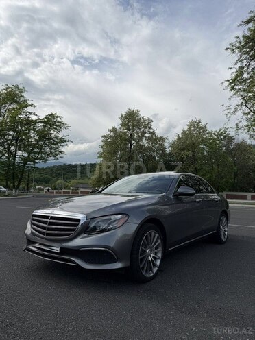 Mercedes E 300-2