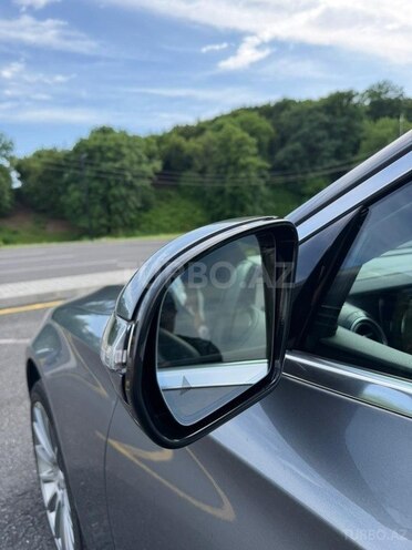 Mercedes E 300-12