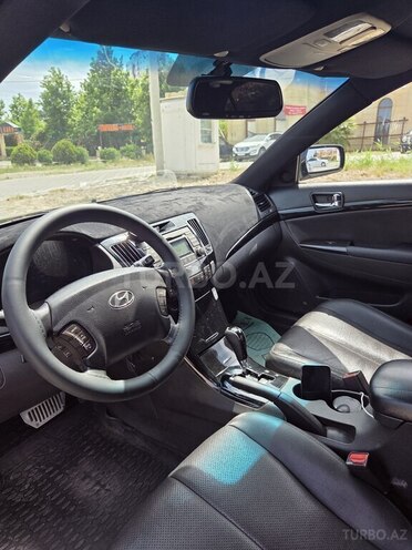 Hyundai Sonata-6