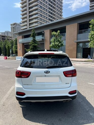 Kia Sorento-2
