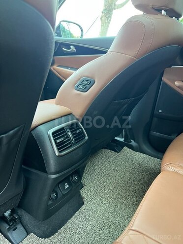 Kia Sorento-14