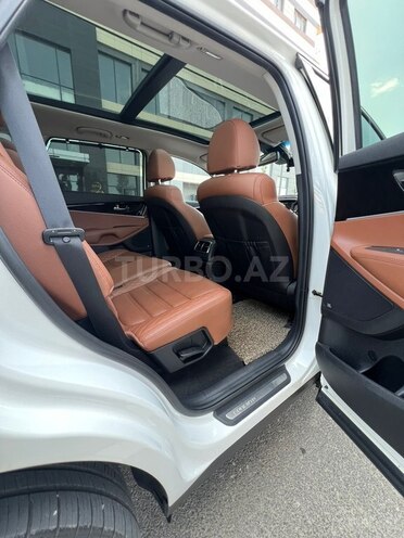 Kia Sorento-9