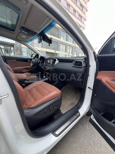 Kia Sorento-10