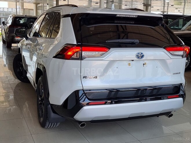 Toyota RAV4-13