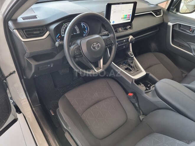 Toyota RAV4-22