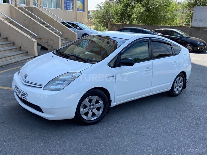 Toyota Prius-7