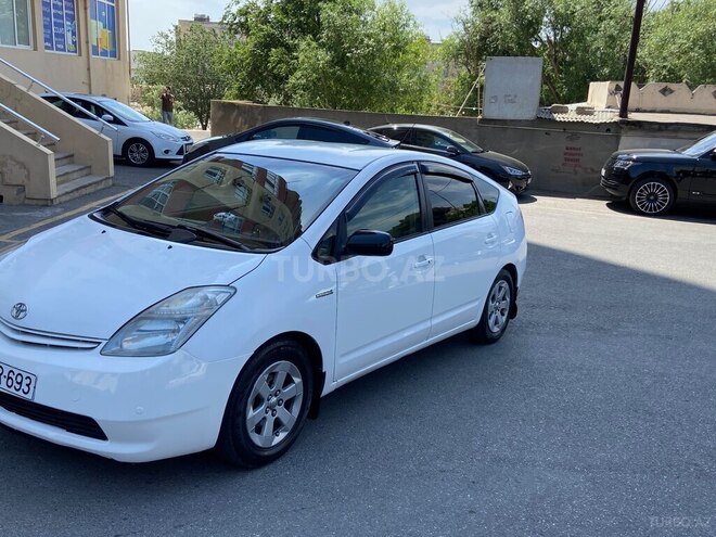 Toyota Prius-9