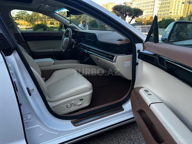 Hyundai Grandeur-21