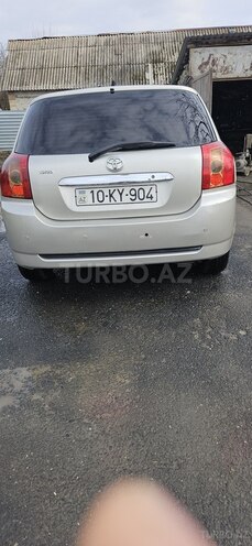 Toyota Corolla-6