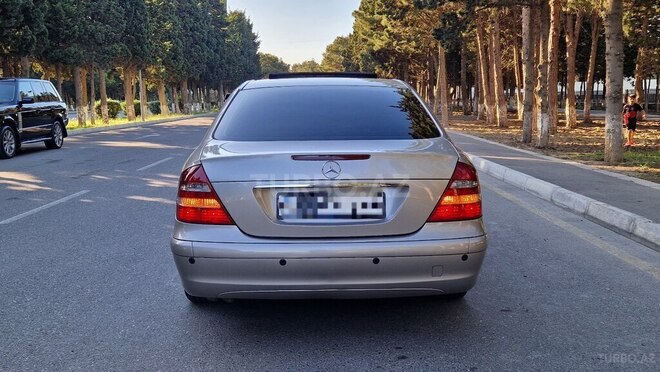Mercedes E 220-8