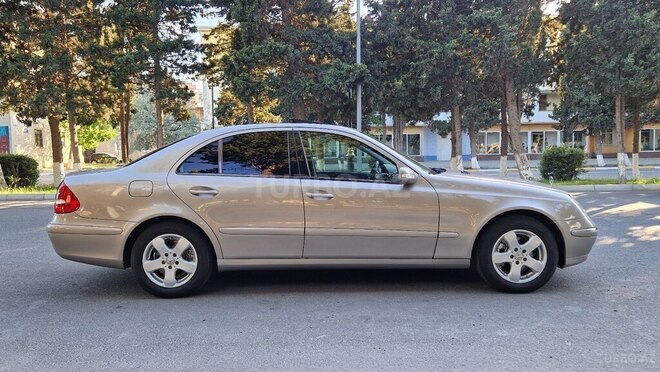 Mercedes E 220-7