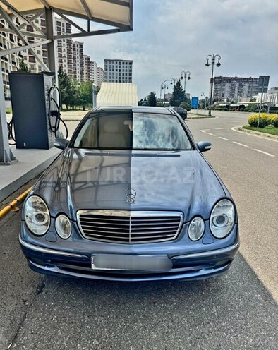 Mercedes E 200-1