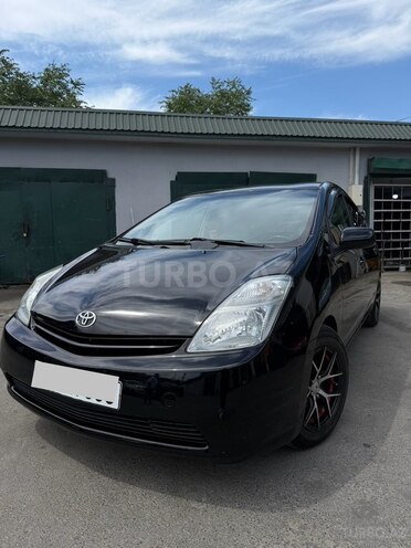 Toyota Prius-2