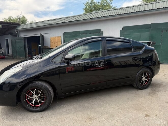 Toyota Prius-10