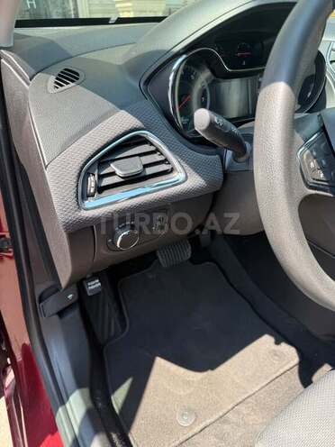 Chevrolet Cruze-10