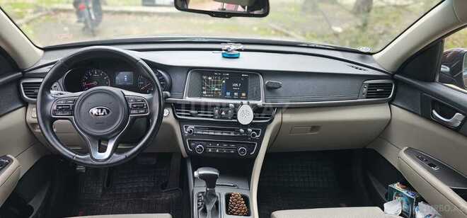 Kia Optima-4