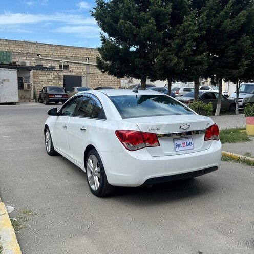 Chevrolet Cruze-5