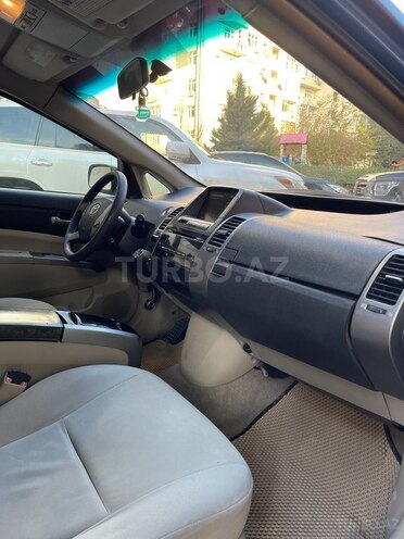 Toyota Prius-9