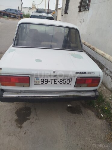 LADA (VAZ) 2107-2