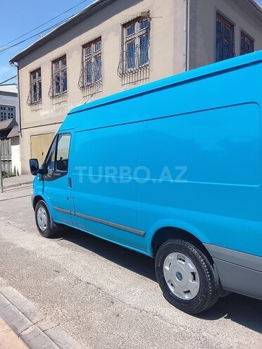 Ford Transit-3