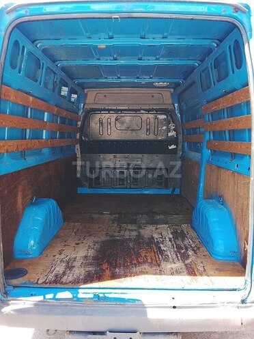 Ford Transit-5
