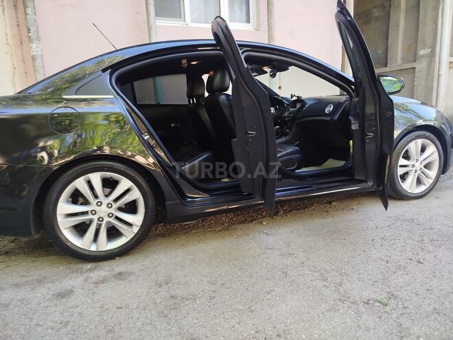 Chevrolet Cruze-3