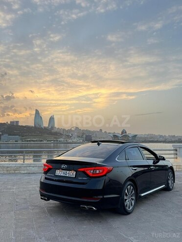 Hyundai Sonata-2