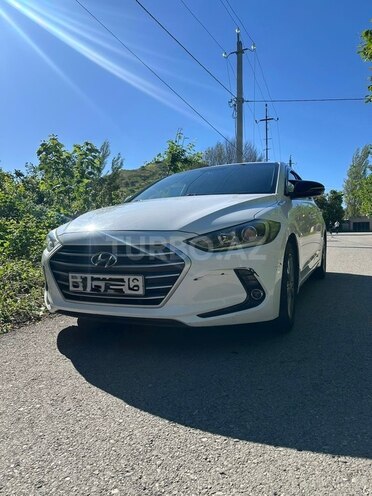Hyundai Avante-1