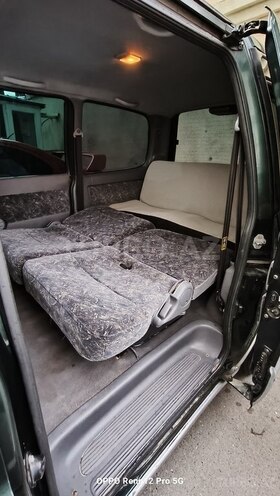 Nissan Serena-13