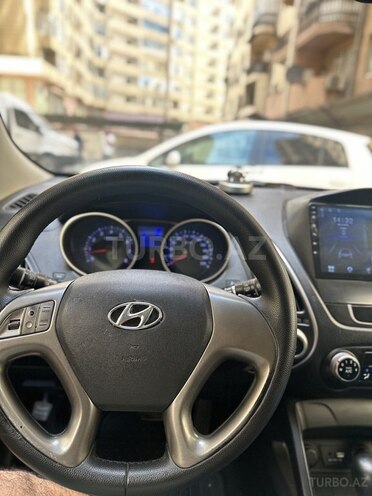 Hyundai ix35-12