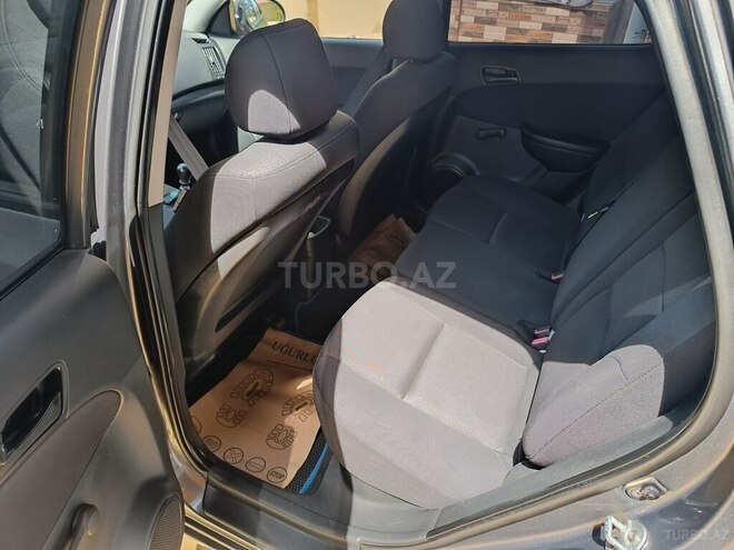 Hyundai i30-11