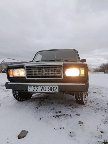 LADA (VAZ) 2107-1