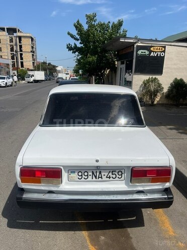 LADA (VAZ) 2107-2