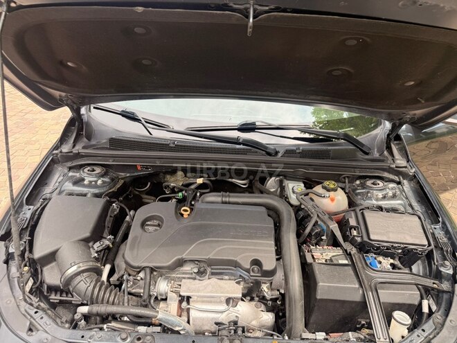 Chevrolet Malibu-13