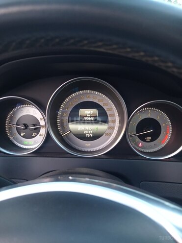Mercedes C 250-9