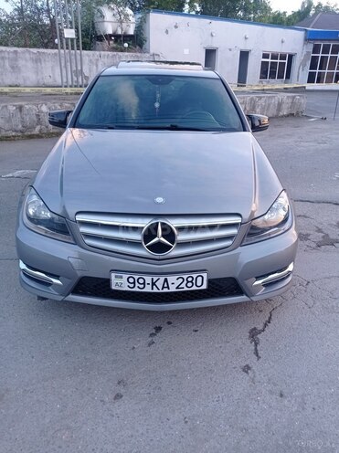 Mercedes C 250-1