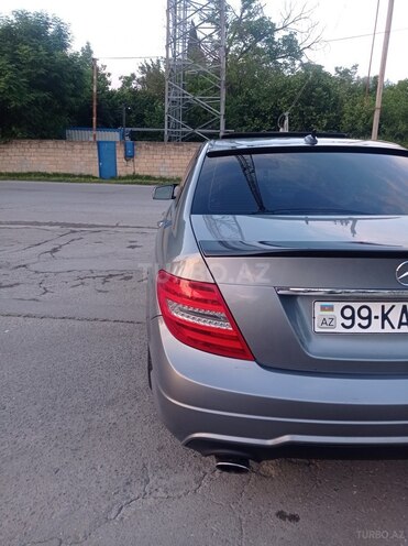Mercedes C 250-8