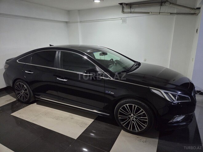 Hyundai Sonata-4
