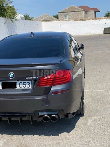 BMW 528-10