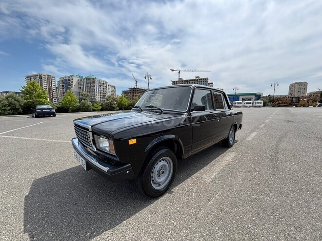 LADA (VAZ) 2107-2
