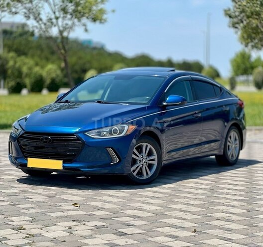 Hyundai Elantra-1